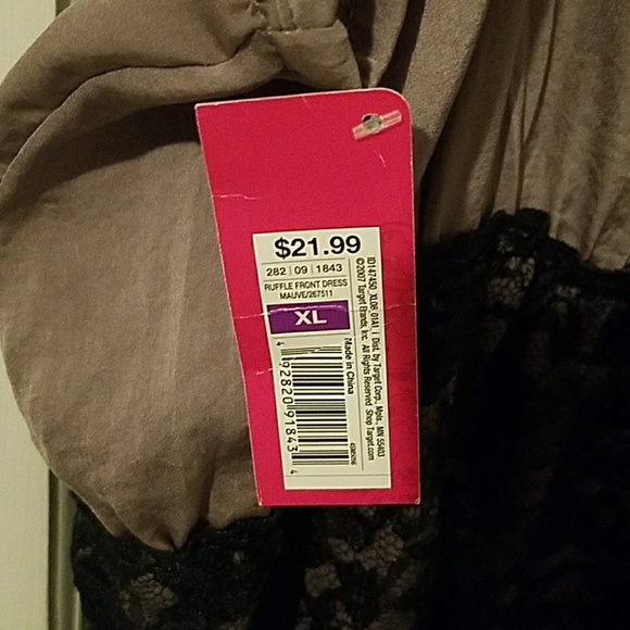 Dress - Picture 4 of 4